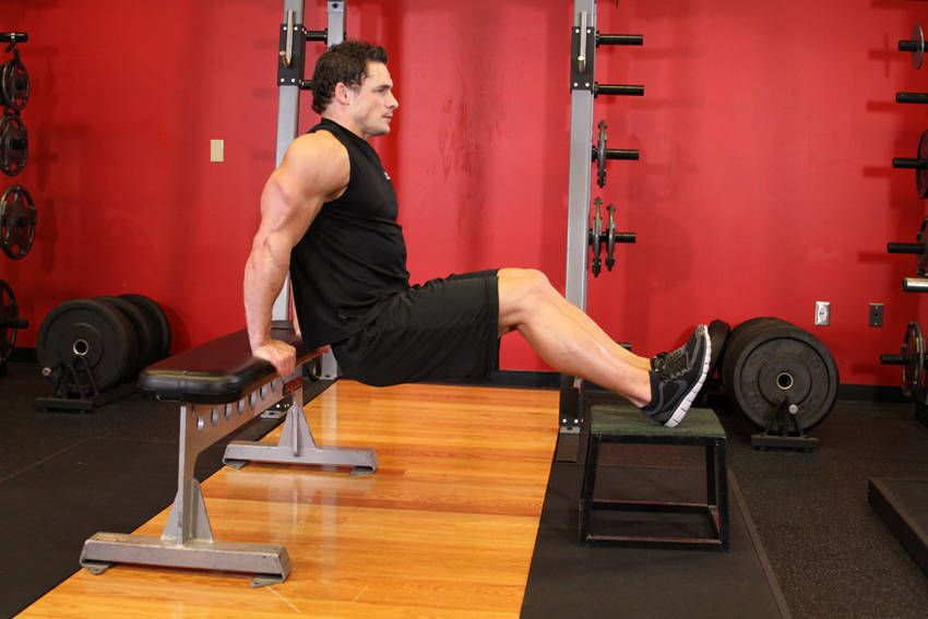 Bench Dip demonstration, start of the movement, targeting the triceps