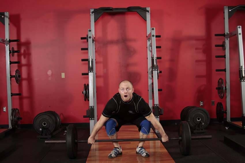 Split Snatch demonstration, start of the movement, targeting the quads
